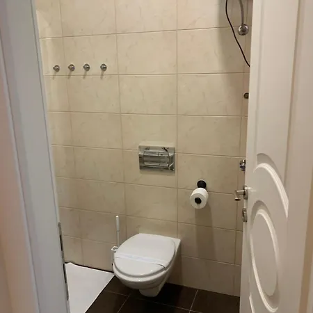 All In One Apartment - Self Check In, Free Parking Osijek Exterior photo
