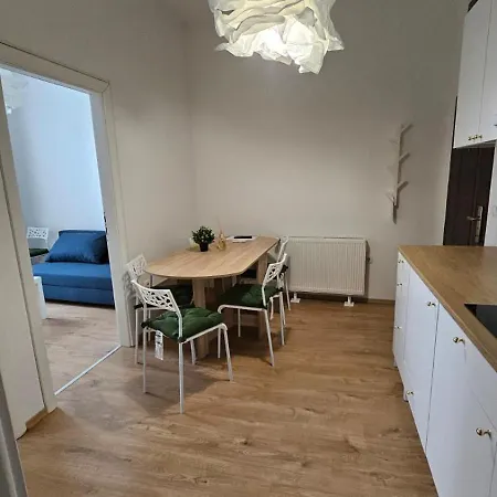 All In One Apartment - Self Check In, Free Parking Osijek Exterior photo