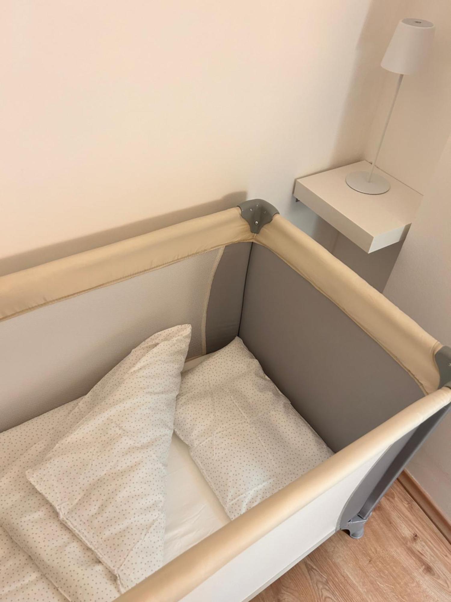 In One - Self Check In, Free Parking Appartement